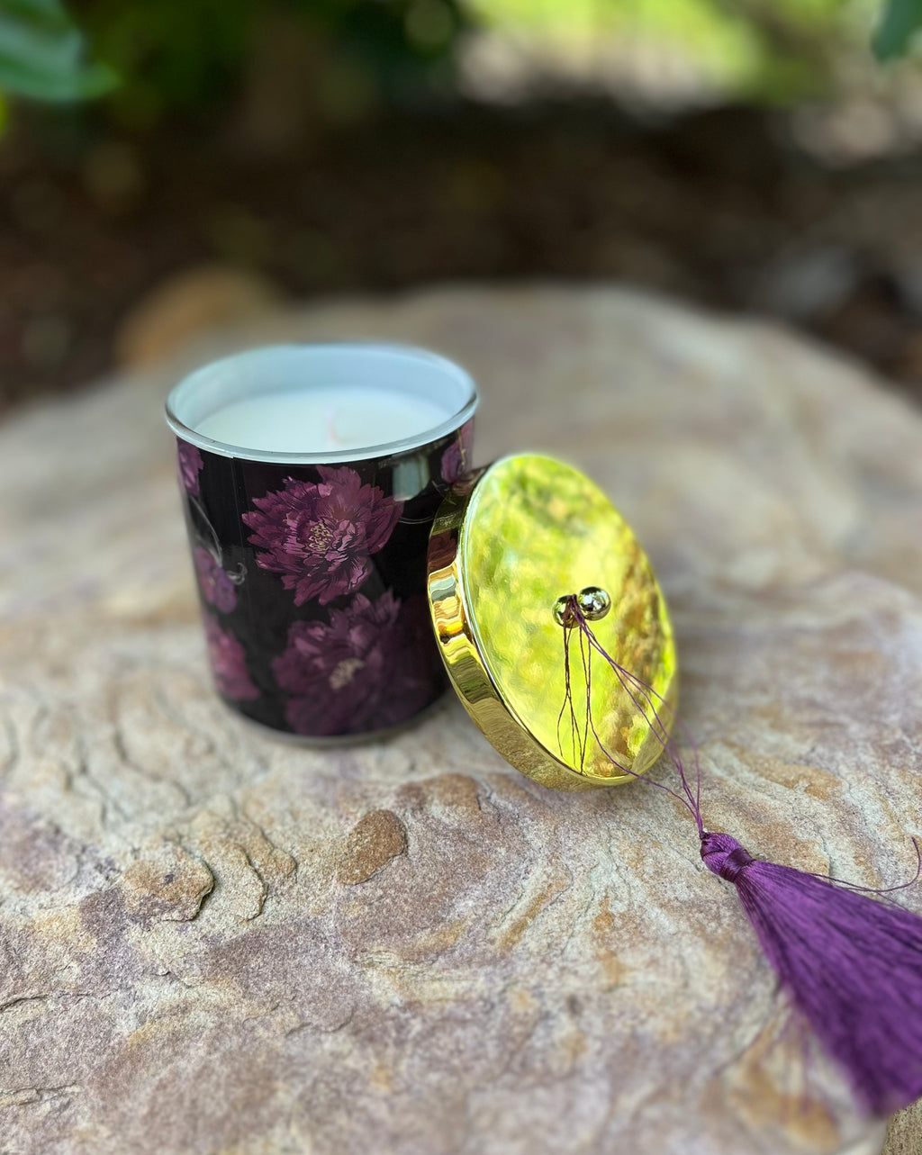 Dark Romance Opium scented candle