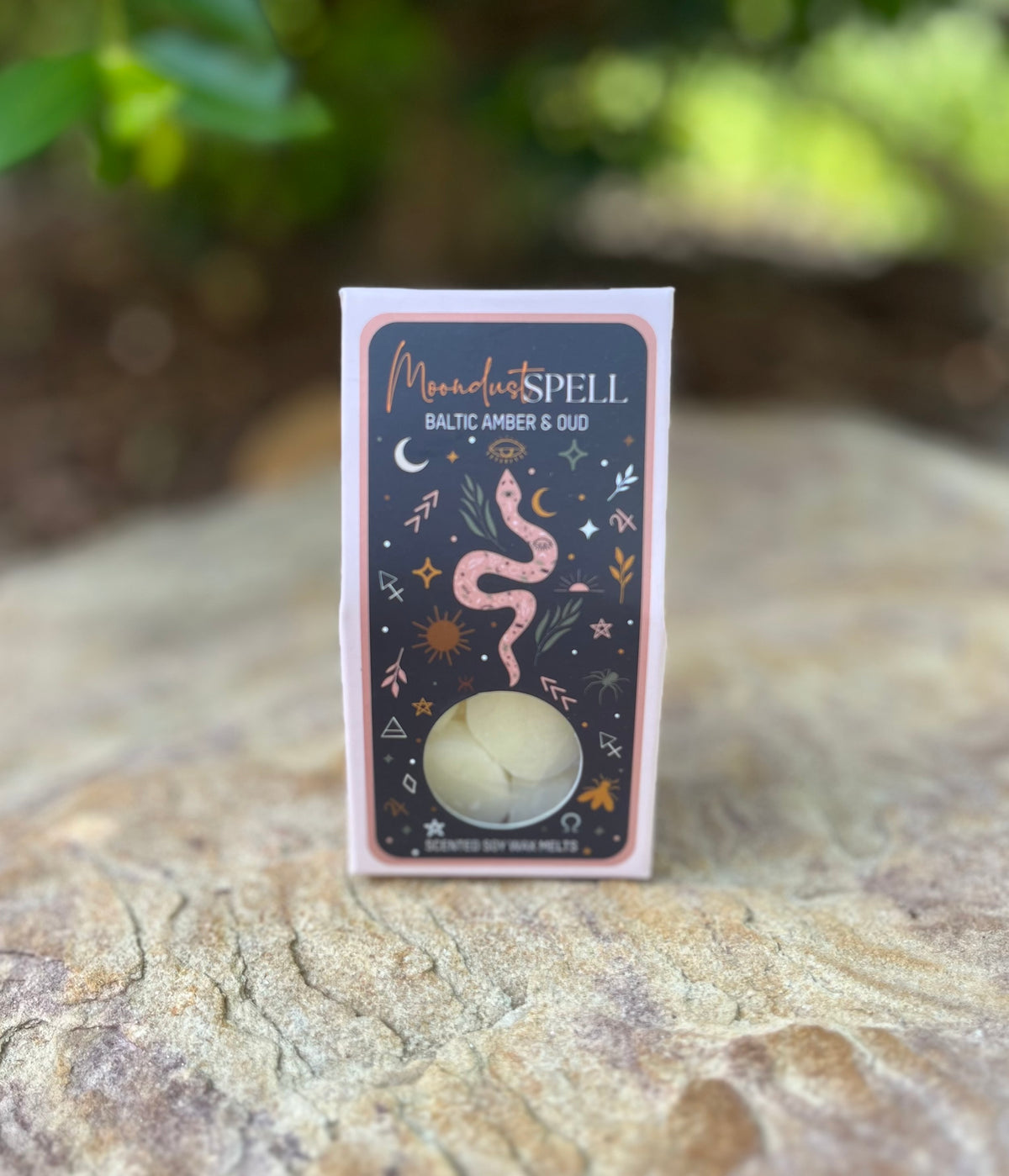 Moon dust Spell Baltic amber & oud scented soy wax melts